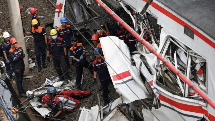 სასწრაფოდ…. „საშინელი კადრები რკინიგზიდან: მატარებლების შეჯახებას 14 ადამიანის სიცოცხლე ემსხვერპლა, ათობით დაშავებულია 🚂💥🚨“